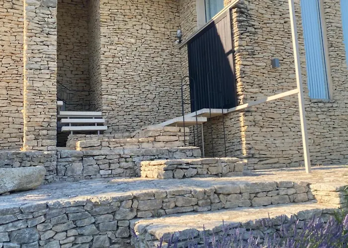 Les Milles Roches